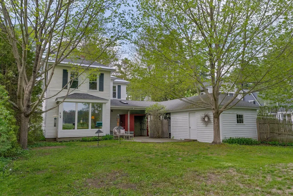 20 Longfellow Avenue Brunswick ME 04011