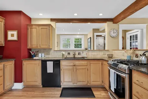 20 Longfellow Avenue Brunswick ME 04011