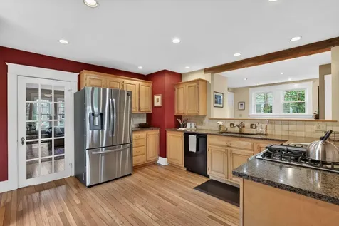 20 Longfellow Avenue Brunswick ME 04011