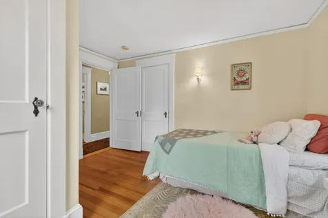 20 Longfellow Avenue Brunswick ME 04011