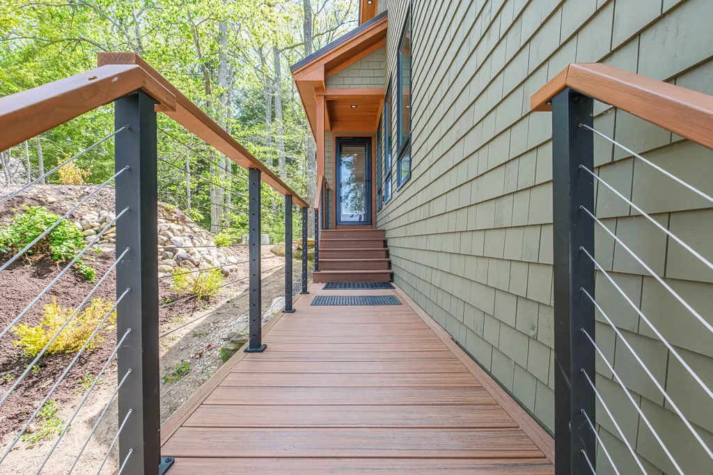 20 Ladyslipper Drive Windham ME 04062