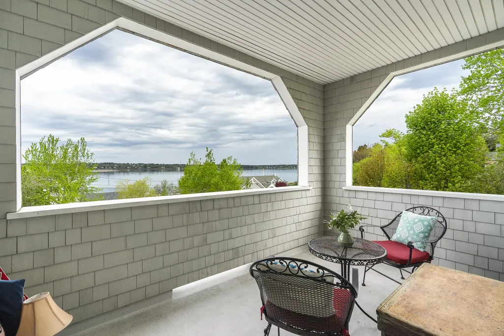 6 Merritt House Road Harpswell ME 04066
