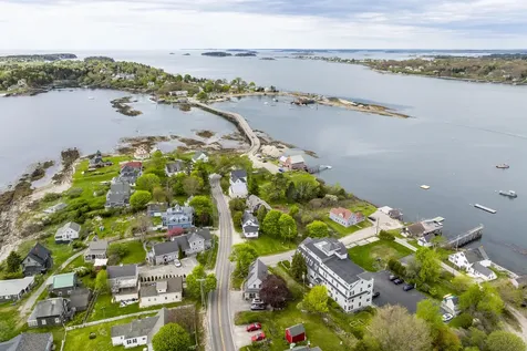 6 Merritt House Road Harpswell ME 04066
