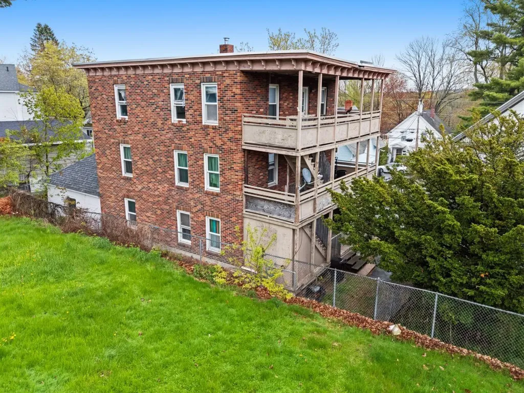 14 Kendall Street Augusta ME 04330