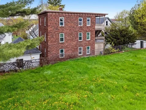 14 Kendall Street Augusta ME 04330