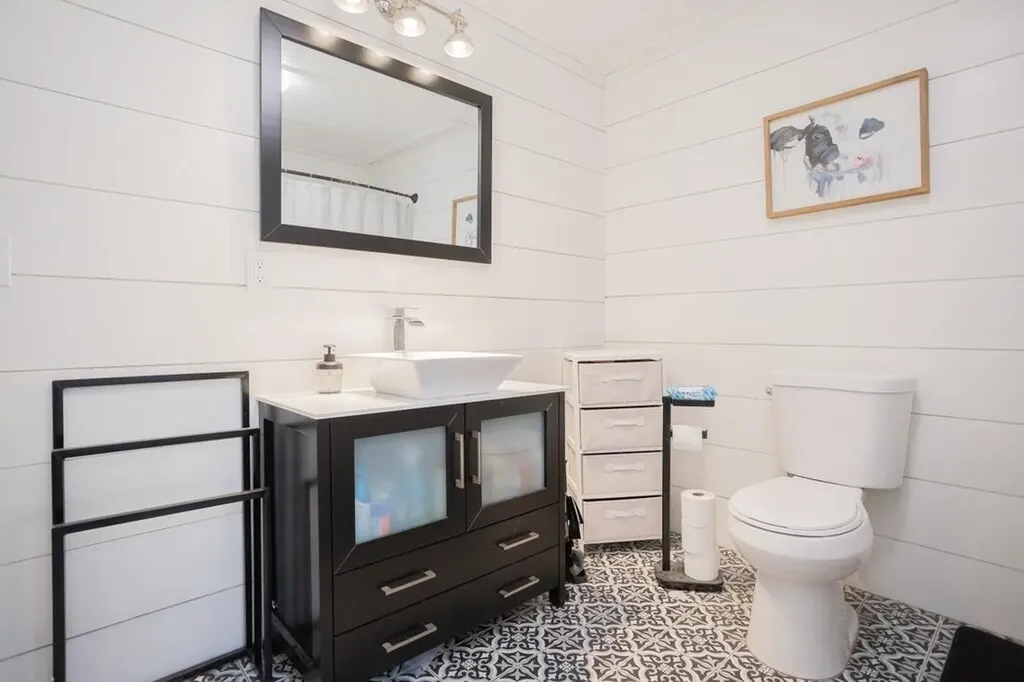 130 Holley Road Farmington ME 04938