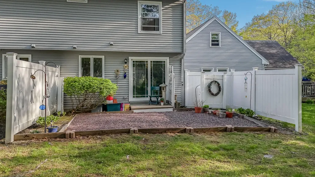 22 Ashbourne Court South Portland ME 04106