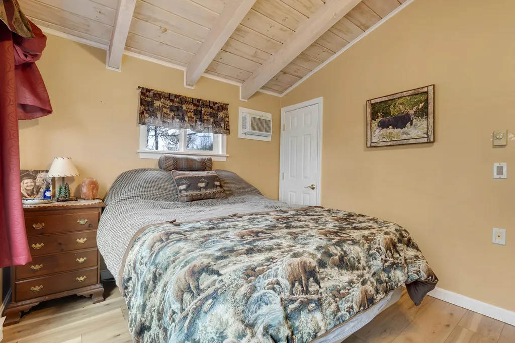 28 Colony Lane Bridgton ME 04009