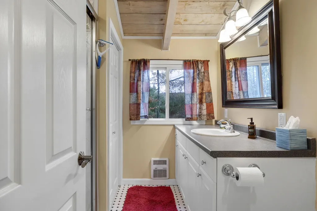 28 Colony Lane Bridgton ME 04009