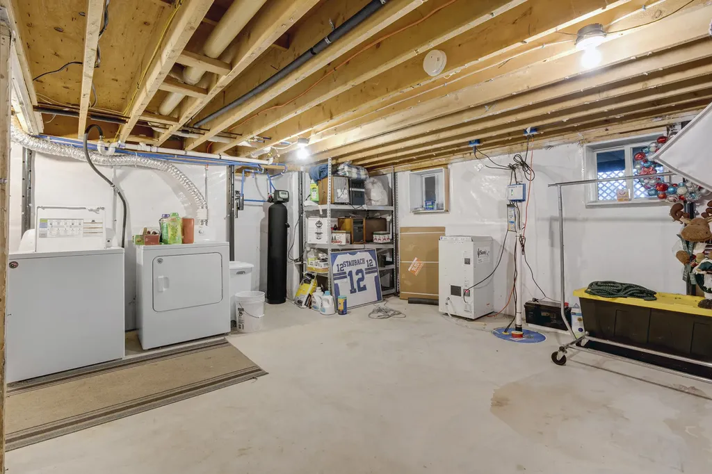 28 Colony Lane Bridgton ME 04009