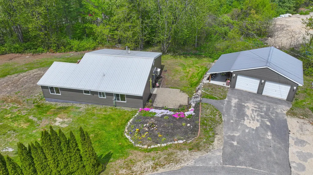28 Colony Lane Bridgton ME 04009