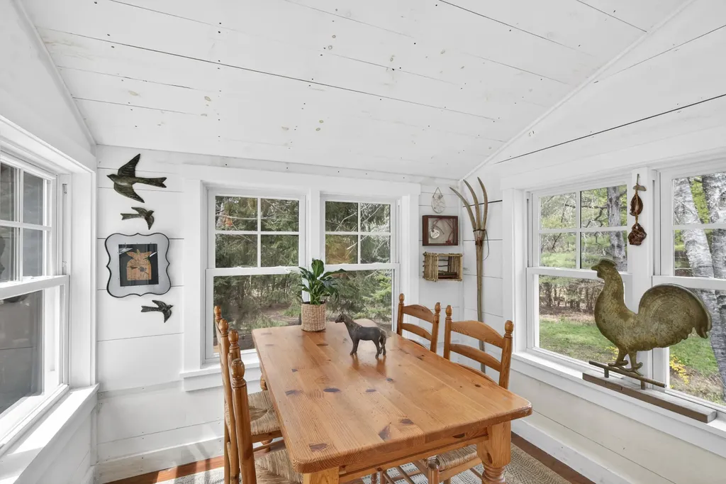 38 Thurlow Road Lincolnville ME 04849