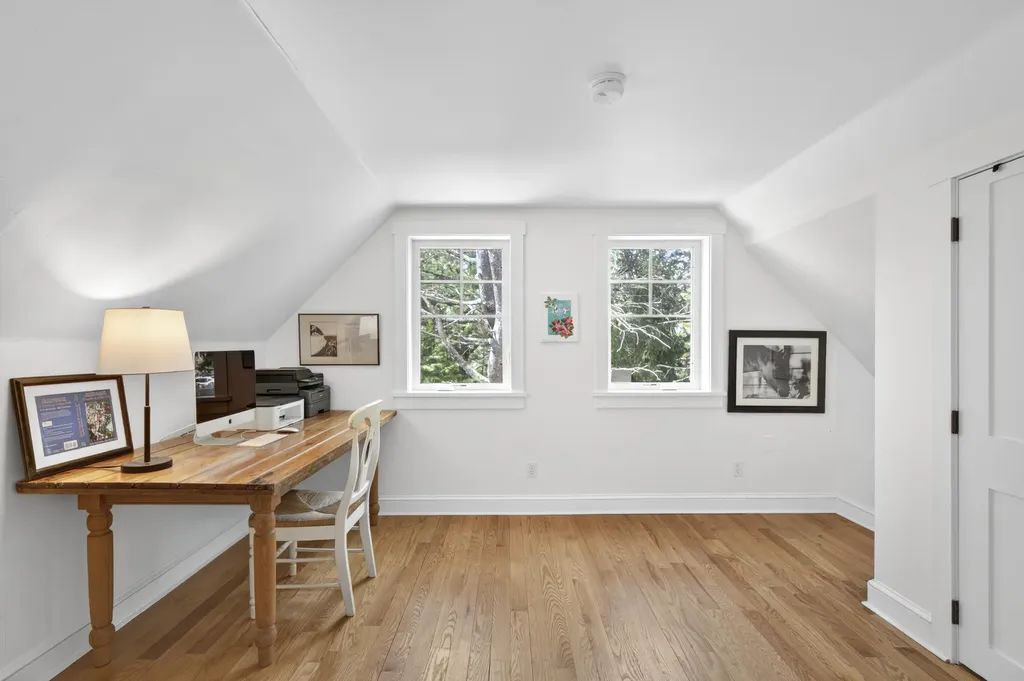 38 Thurlow Road Lincolnville ME 04849