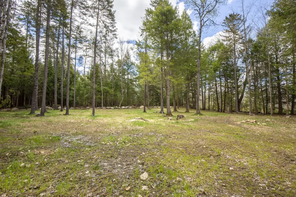 38 Thurlow Road Lincolnville ME 04849