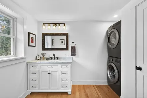 38 Thurlow Road Lincolnville ME 04849