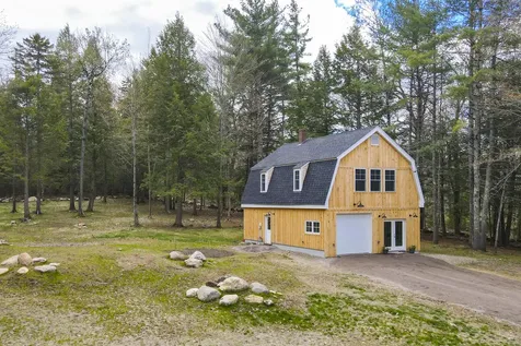 38 Thurlow Road Lincolnville ME 04849