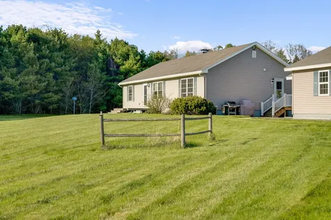 95 Sumner Road Leeds ME 04263
