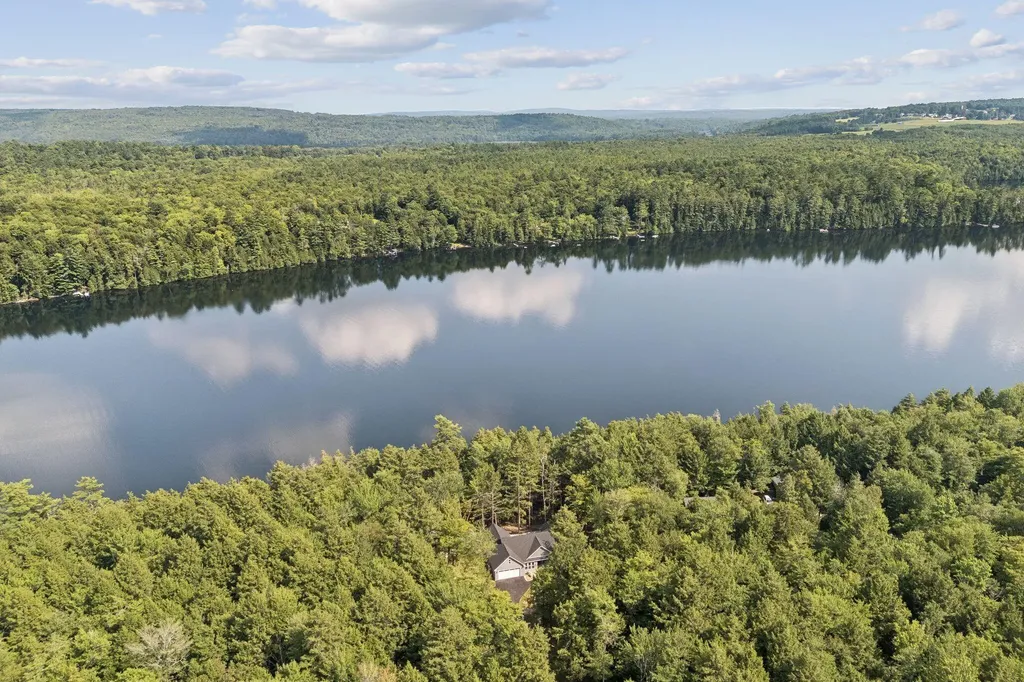 492 Point Drive Mount Vernon ME 04349