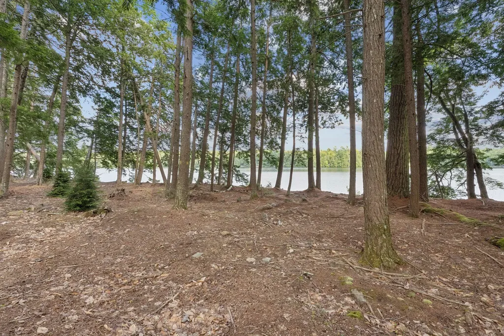 492 Point Drive Mount Vernon ME 04349