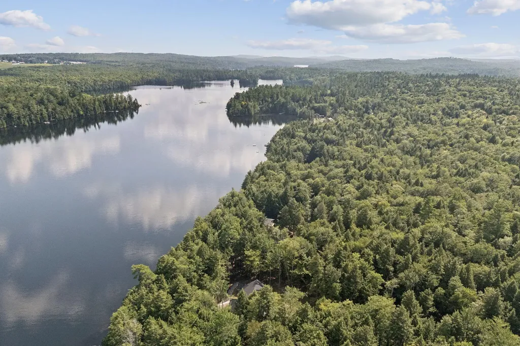 492 Point Drive Mount Vernon ME 04349