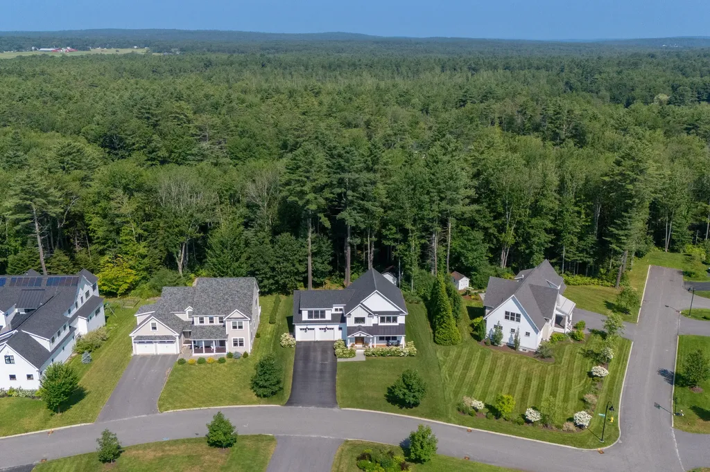 9 Dogwood Lane Yarmouth ME 04096