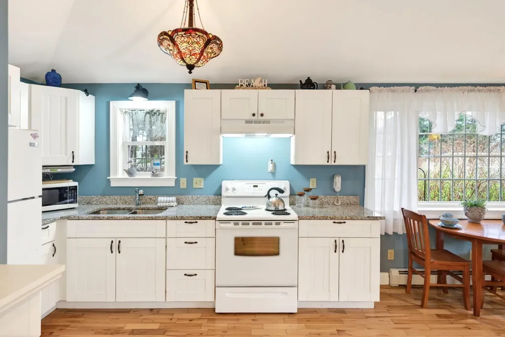 6 Tasker Avenue Scarborough ME 04074