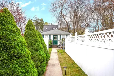 6 Tasker Avenue Scarborough ME 04074