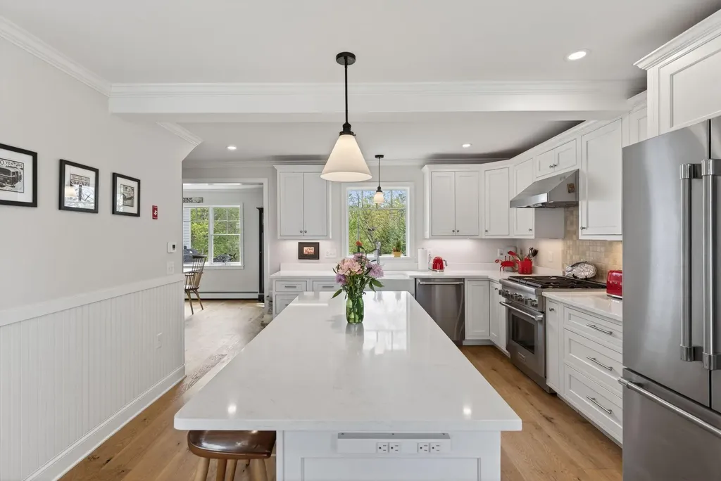 17 Harmony Hill Yarmouth ME 04096