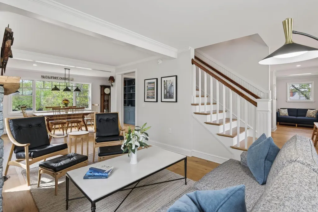 17 Harmony Hill Yarmouth ME 04096