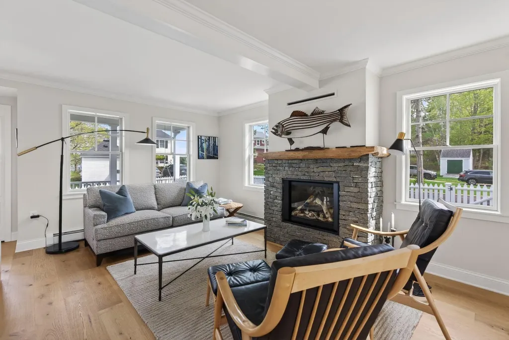 17 Harmony Hill Yarmouth ME 04096