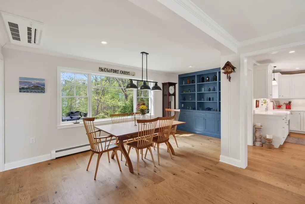 17 Harmony Hill Yarmouth ME 04096
