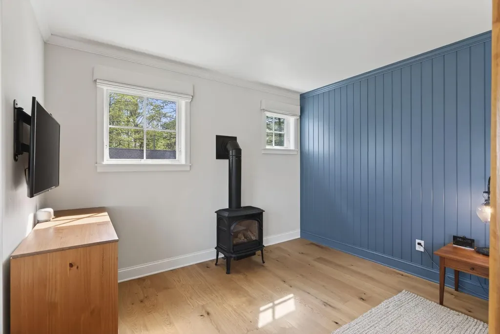 17 Harmony Hill Yarmouth ME 04096
