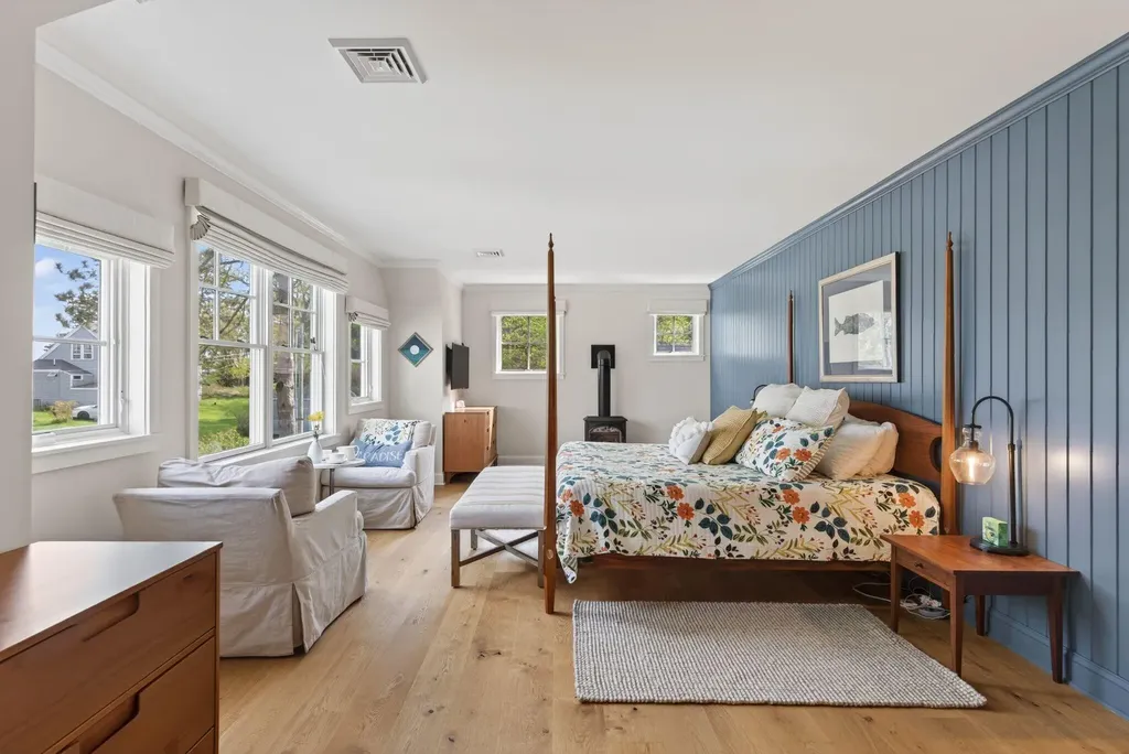 17 Harmony Hill Yarmouth ME 04096
