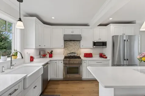 17 Harmony Hill Yarmouth ME 04096