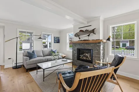 17 Harmony Hill Yarmouth ME 04096