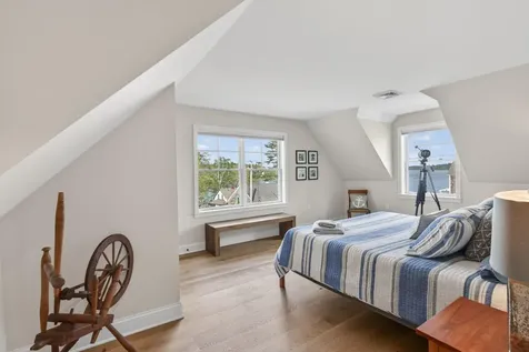 17 Harmony Hill Yarmouth ME 04096