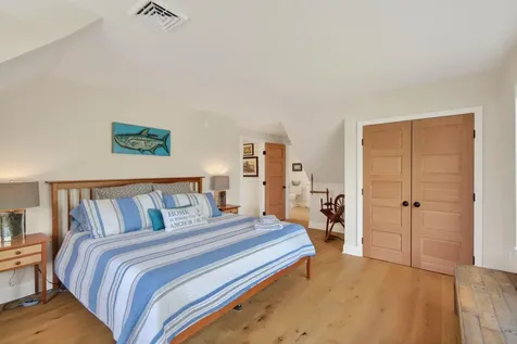 17 Harmony Hill Yarmouth ME 04096