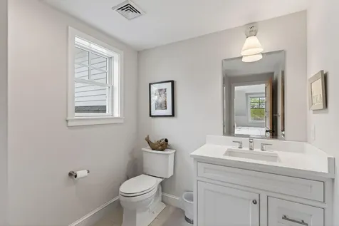 17 Harmony Hill Yarmouth ME 04096