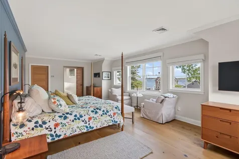 17 Harmony Hill Yarmouth ME 04096