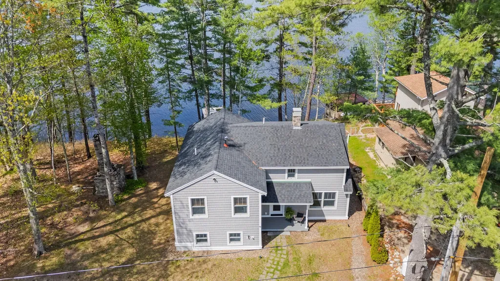 28 E Eleanor Avenue Standish ME 04084