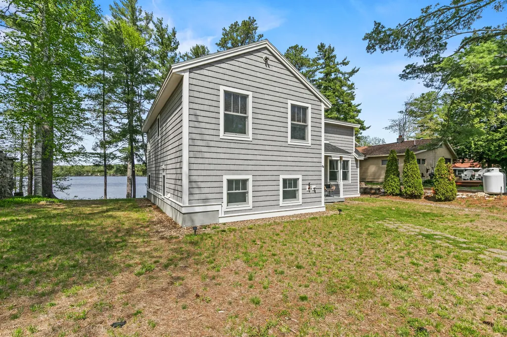 28 E Eleanor Avenue Standish ME 04084