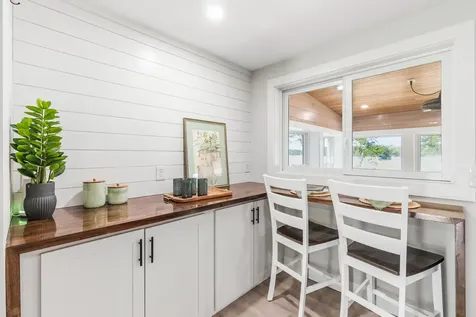 28 E Eleanor Avenue Standish ME 04084