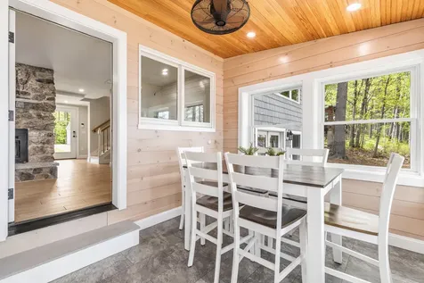 28 E Eleanor Avenue Standish ME 04084