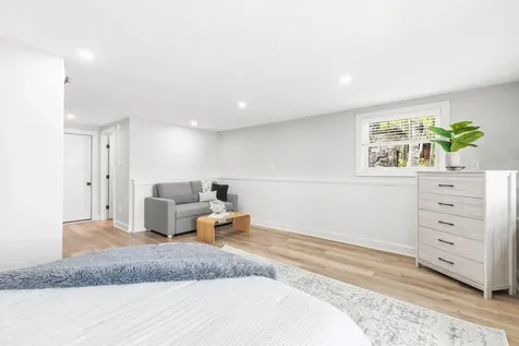 28 E Eleanor Avenue Standish ME 04084