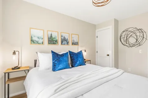 28 E Eleanor Avenue Standish ME 04084
