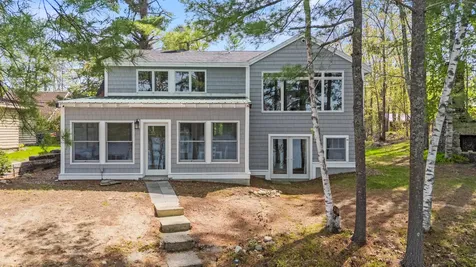 28 E Eleanor Avenue Standish ME 04084