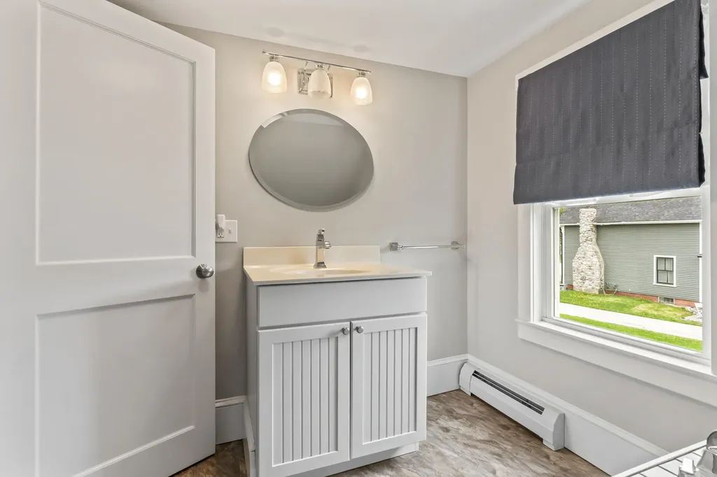 7 John Street Belfast ME 04915