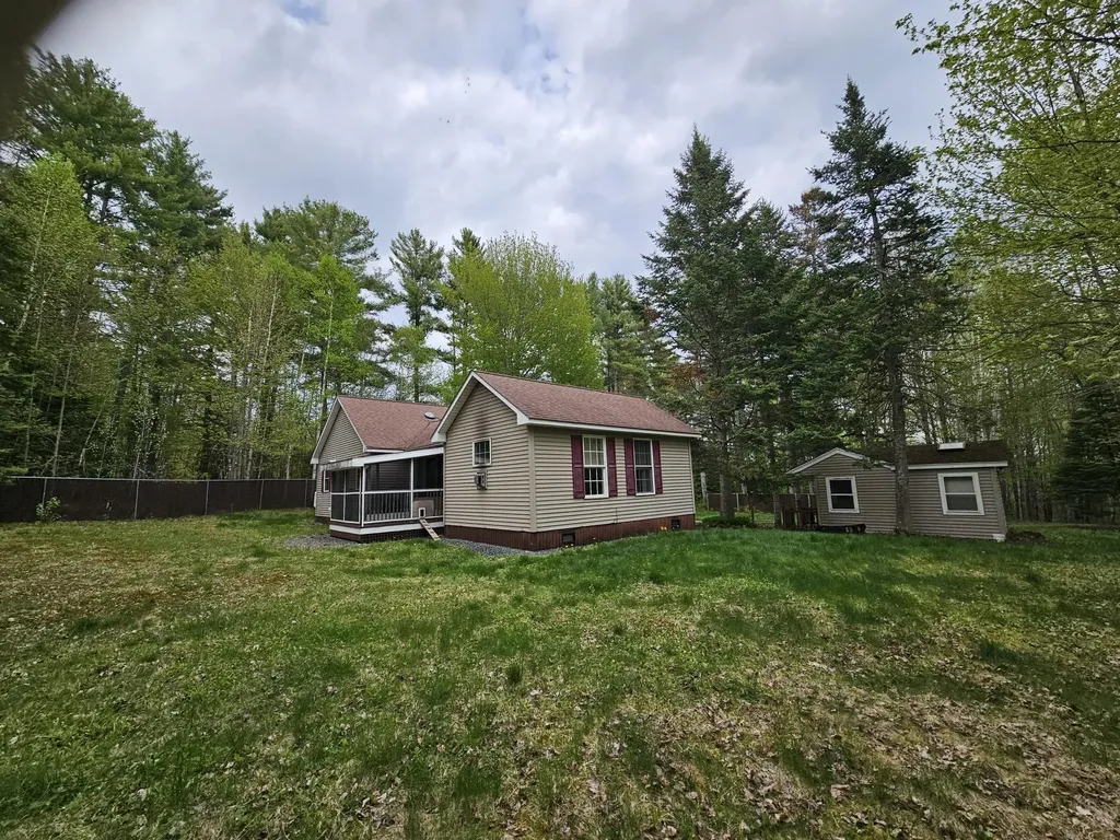 40 Peeks Hill Road Athens ME 04912