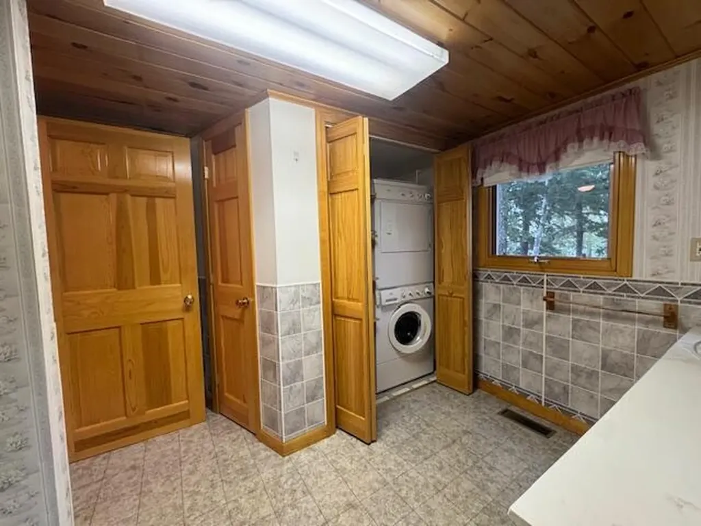 320 Redcedar Lane N Sidney ME 04330