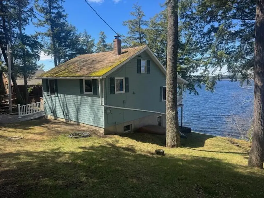 320 Redcedar Lane N Sidney ME 04330